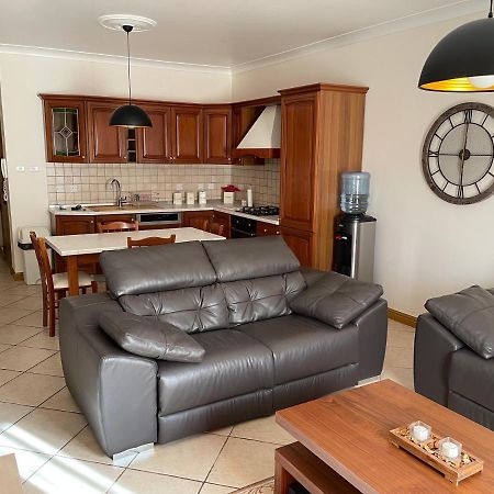 Beautiful Central Apartment With Pool St. Paul's Bay Esterno foto